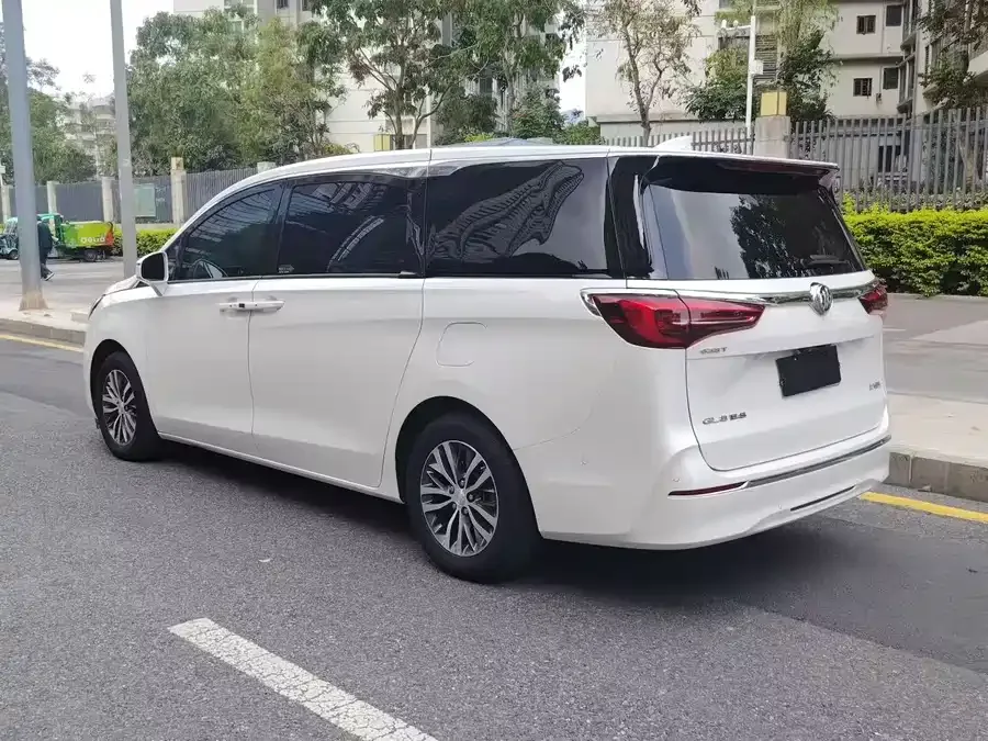 Buick GL8 2022 ES Lu Zun 653T Exclusive model 2022 — миниатюра 3