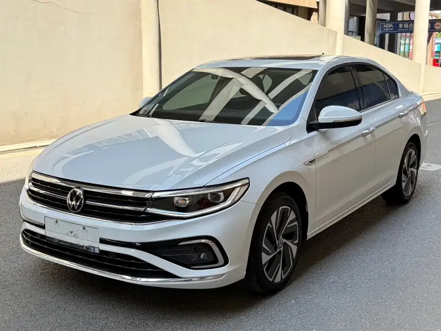 Volkswagen Bora 2023