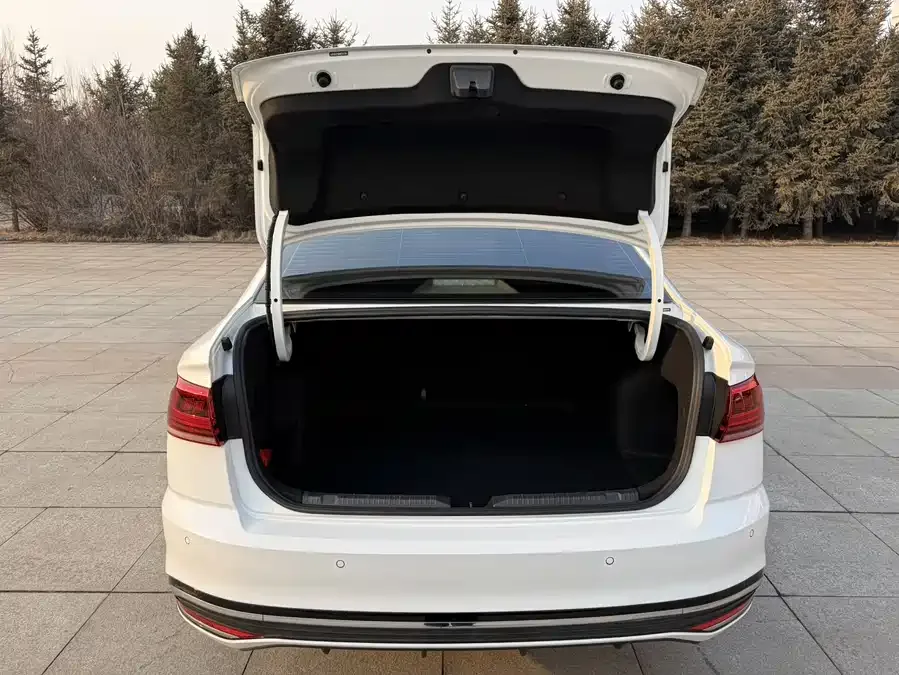 Volkswagen Bora Bora 2023 280TSI DSG Premium Edition 2022 — миниатюра 5