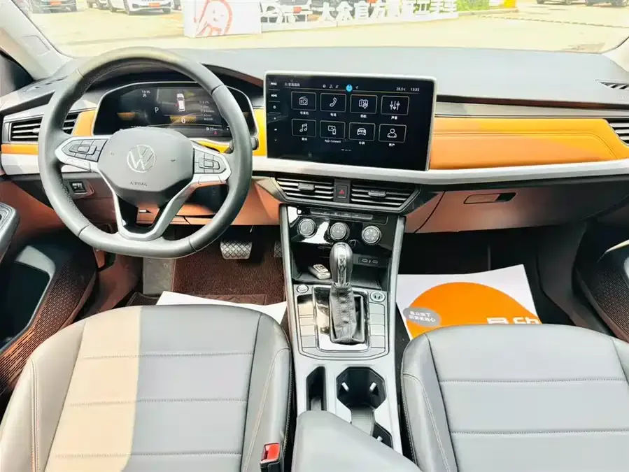 Volkswagen Bora Bora 2025 200TSI DSG Joy Travel Navigation Edition 2025 — миниатюра 2