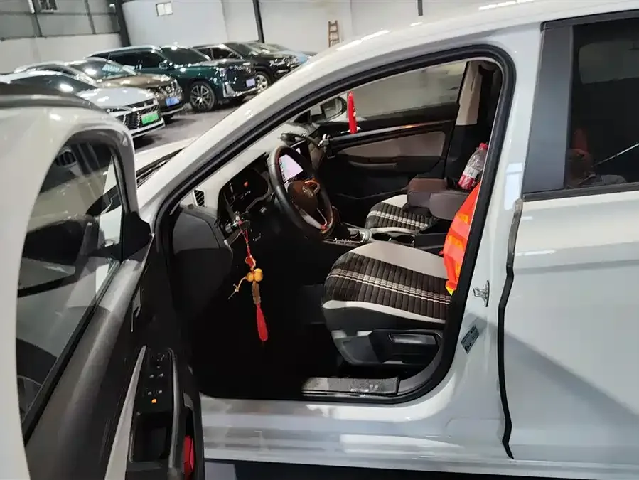 Volkswagen Bora Bora 2023 200TSI DSG Changxing Edition 2023 — миниатюра 3