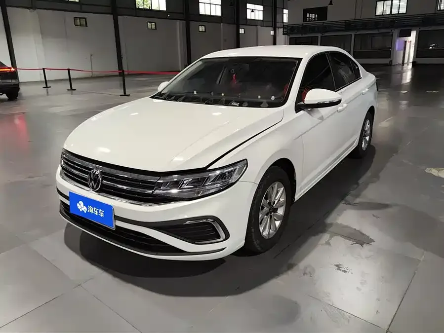 Volkswagen Bora 2023
