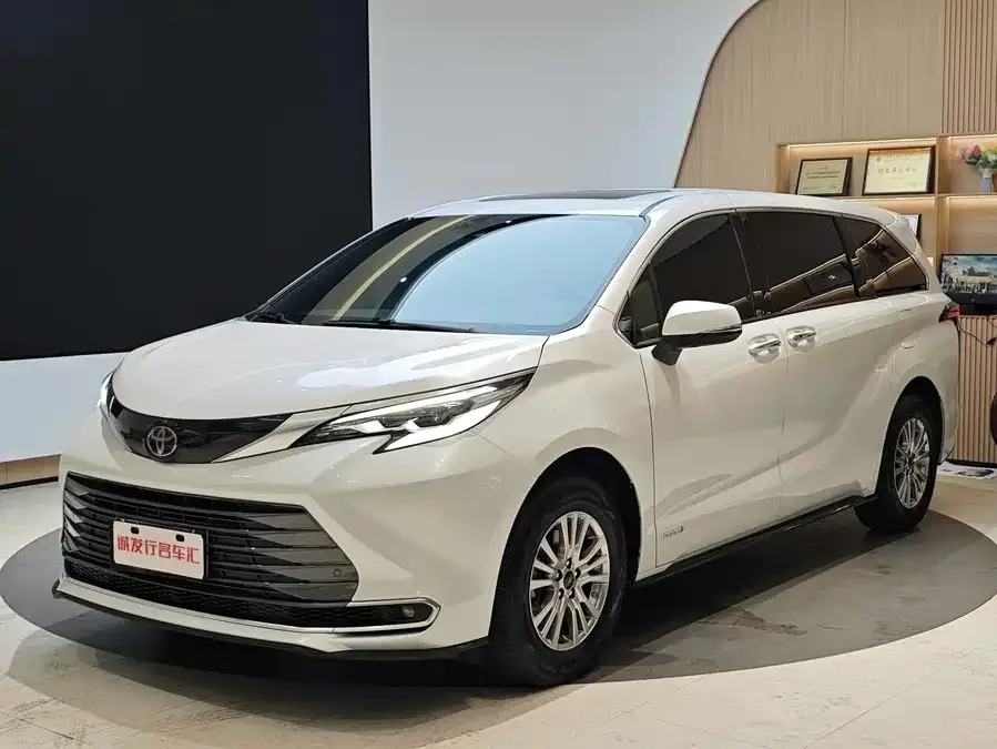 Toyota Sienna 2022