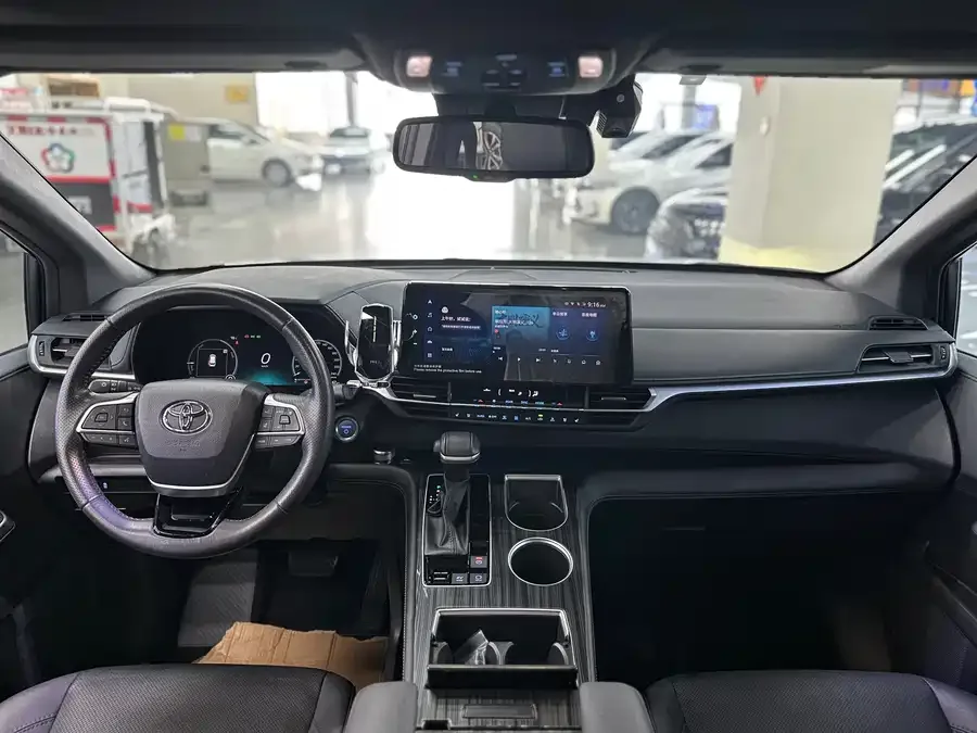 Toyota Sienna SIENNA 2021 2.5L Hybrid Supreme Edition 2022 — миниатюра 2