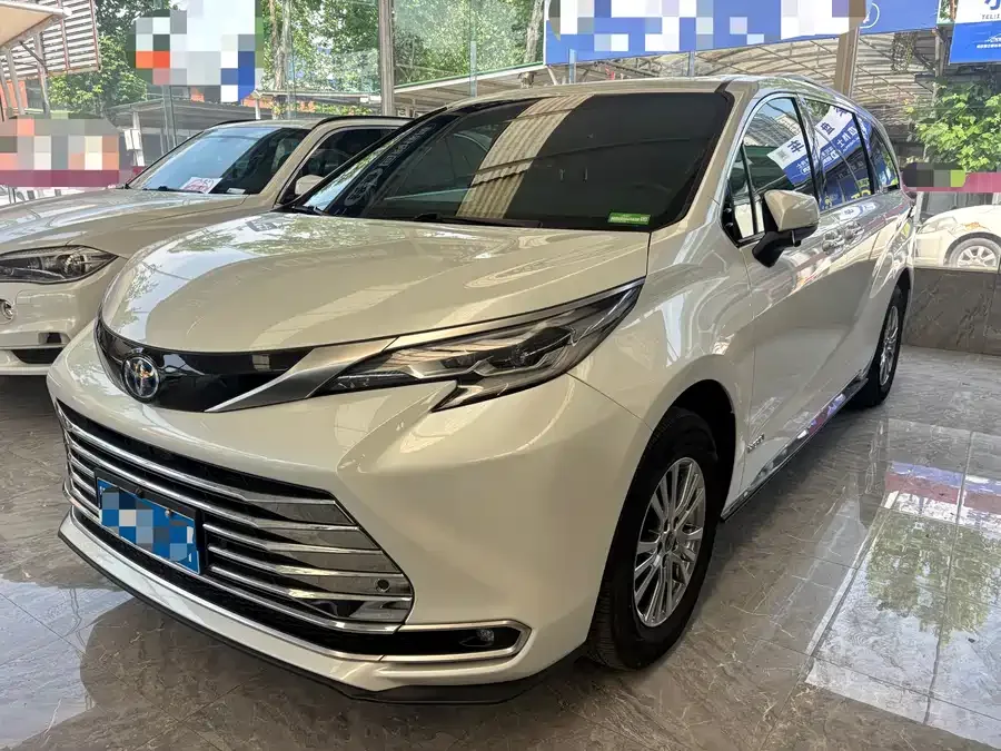 Toyota Sienna 2022