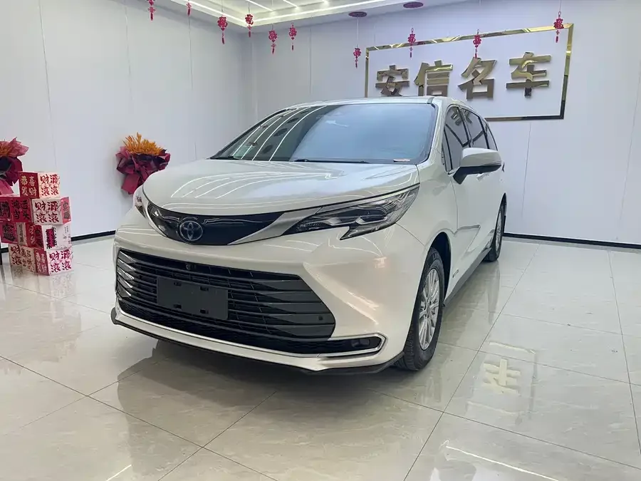 Toyota Sienna 2022