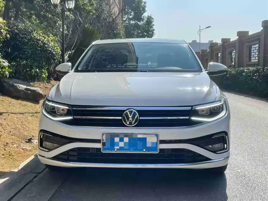 Volkswagen Bora Bora 2023 200TSI DSG Joy Edition 2023 — миниатюра 4