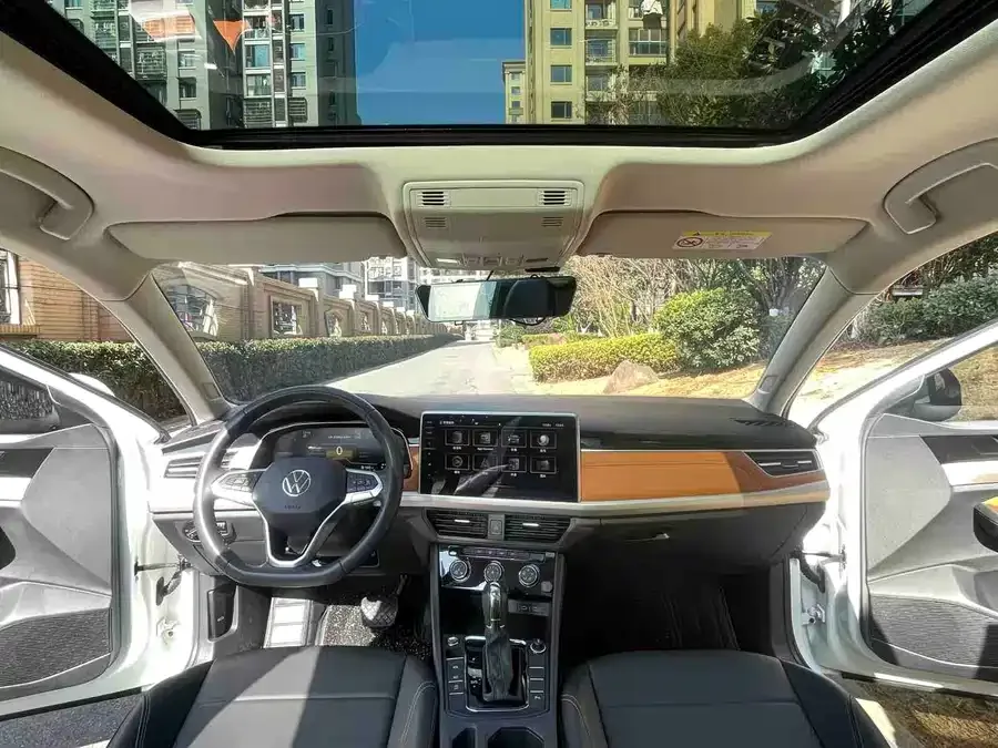 Volkswagen Bora Bora 2023 200TSI DSG Joy Edition 2023 — миниатюра 5