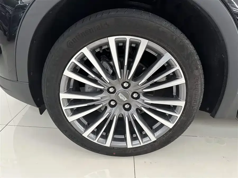 Cadillac XT4 2024 28T 2WD Premium Edition 2026 — миниатюра 2