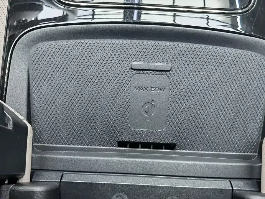 BYD Second-hand Han 2025 DM-i 125KM Elite 2024 — миниатюра 4