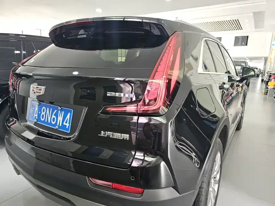 Cadillac XT4 2022 28T two-wheel drive premium model 2022 — миниатюра 3