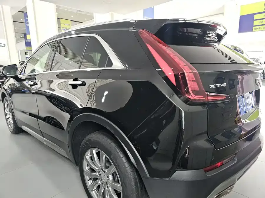 Cadillac XT4 2022 28T two-wheel drive premium model 2022 — миниатюра 5