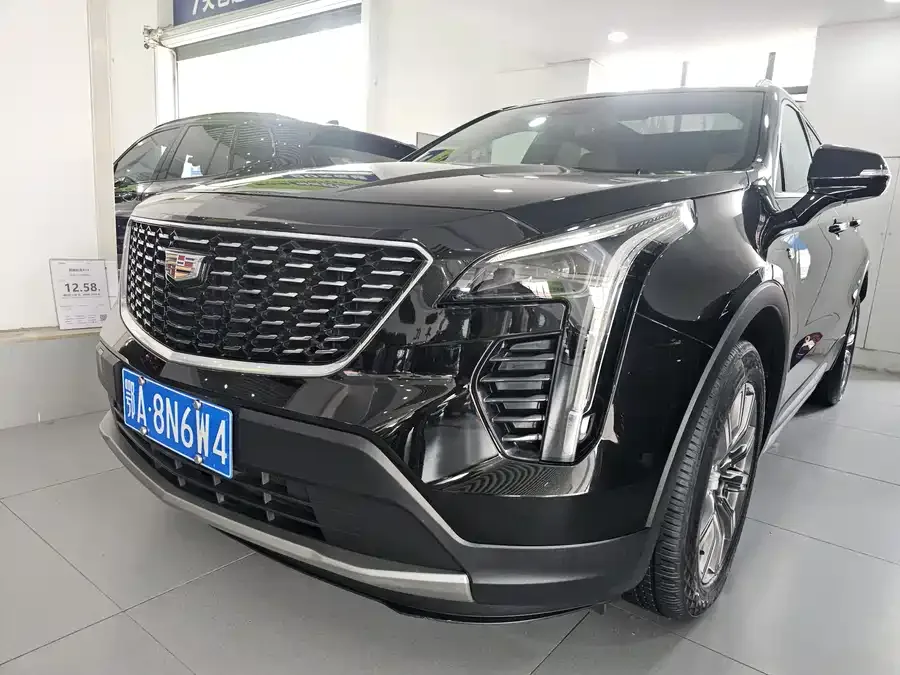 Cadillac XT4 2022 28T two-wheel drive premium model 2022 — фото 1, купить с доставкой в Москву