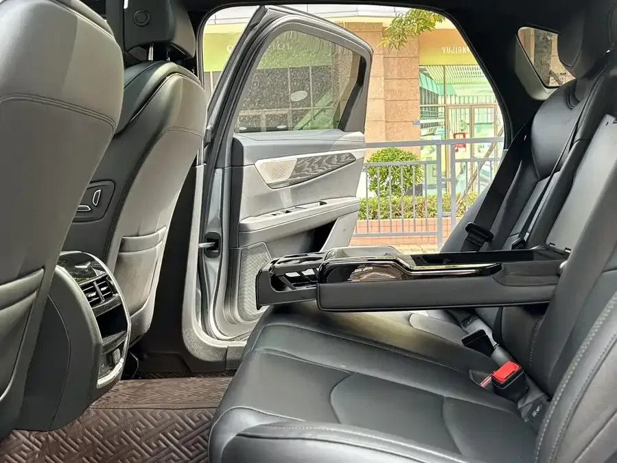 Cadillac CT6 2023 28T Luxury Edition 2024 — миниатюра 4