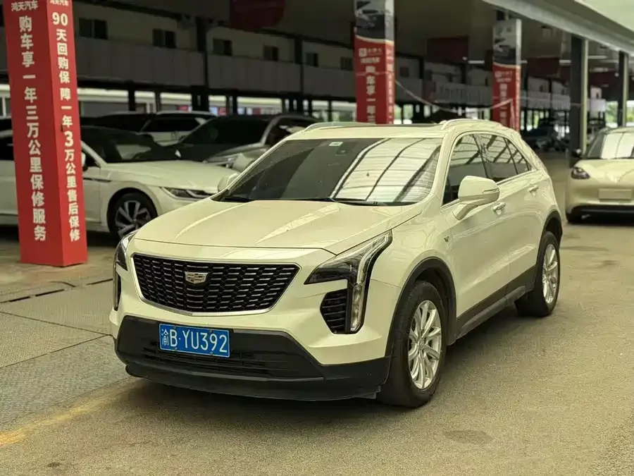 Cadillac XT4 2022 28T two-wheel drive fashion model 2022 — фото 1, купить с доставкой в Москву