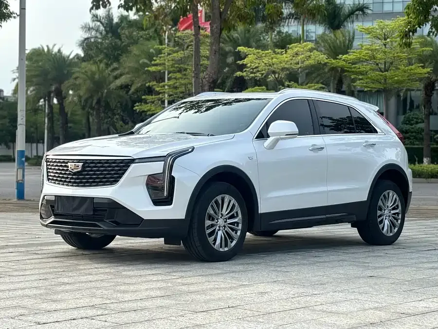 Cadillac XT4 2025