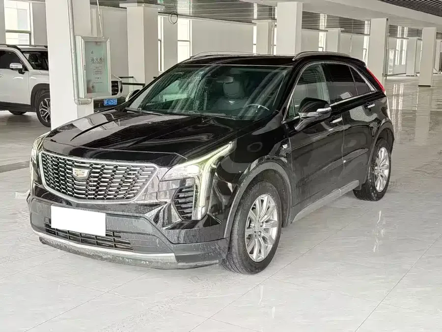 Cadillac XT4 2022 28T two-wheel drive fashion model 2022 — фото 1, купить с доставкой в Москву