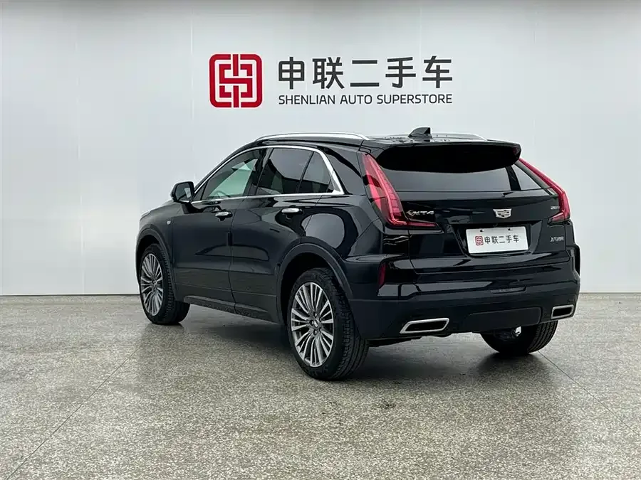 Cadillac XT4 2024 28T 2WD Premium Edition 2025 — миниатюра 3