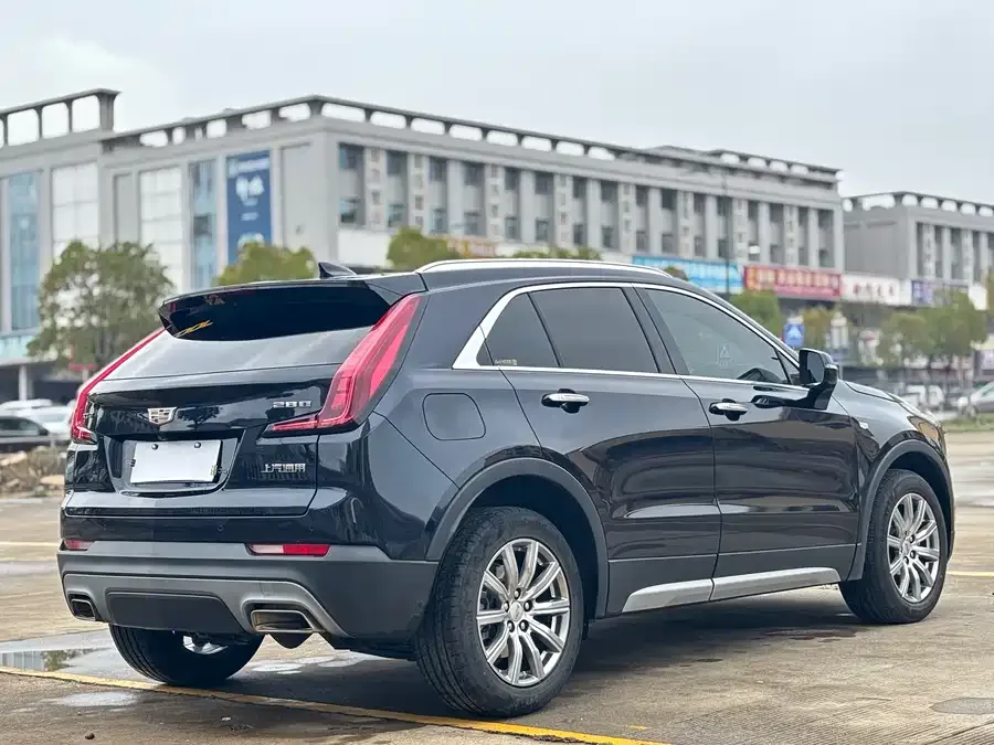 Cadillac XT4 2022 28T two-wheel drive premium model 2022 — миниатюра 5