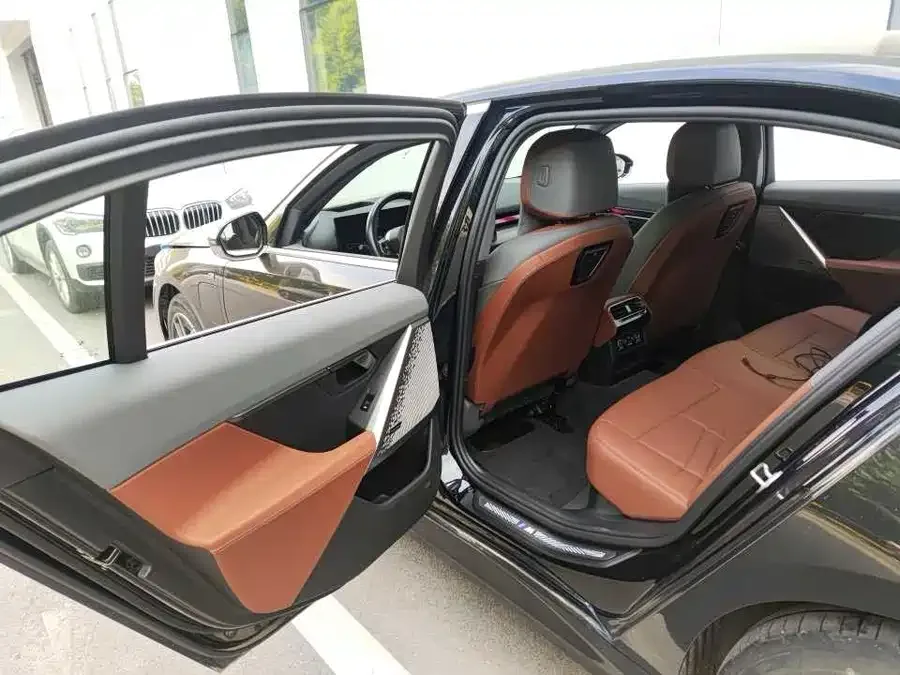 BMW i5 2025 eDrive 40L M Sport Package 2025 — миниатюра 2