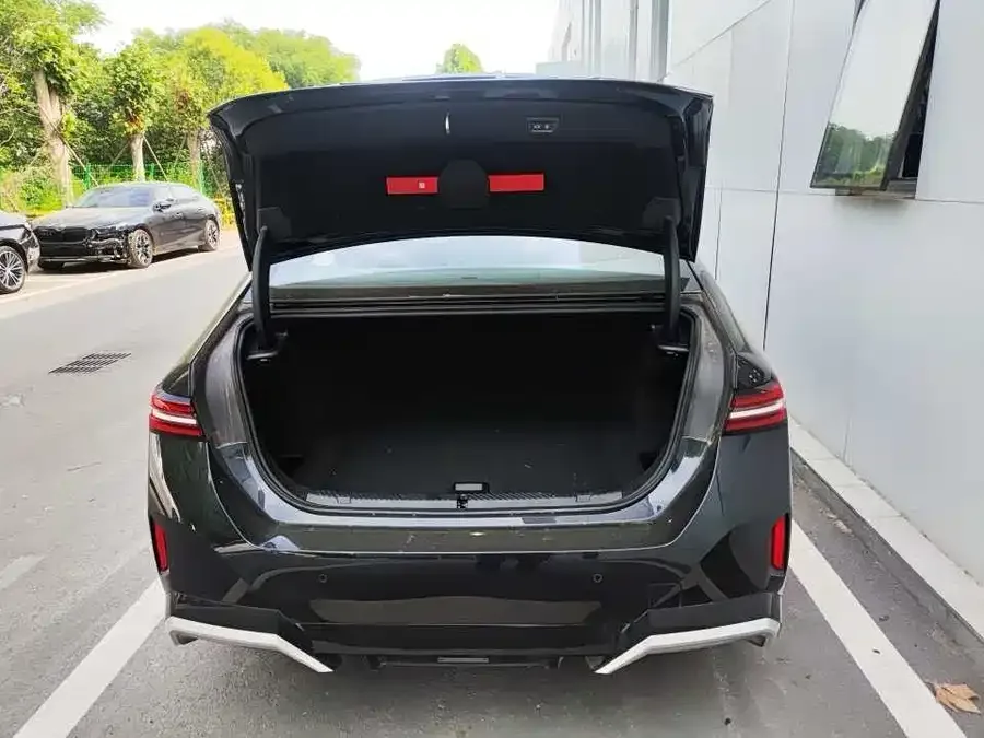 BMW i5 2025 eDrive 40L M Sport Package 2025 — миниатюра 5