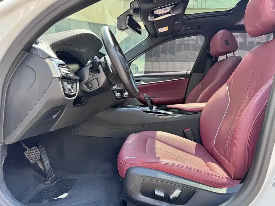 BMW 5 Series BMW 5 Series 2023 530Li Leading M Sport Package 2023 — миниатюра 3