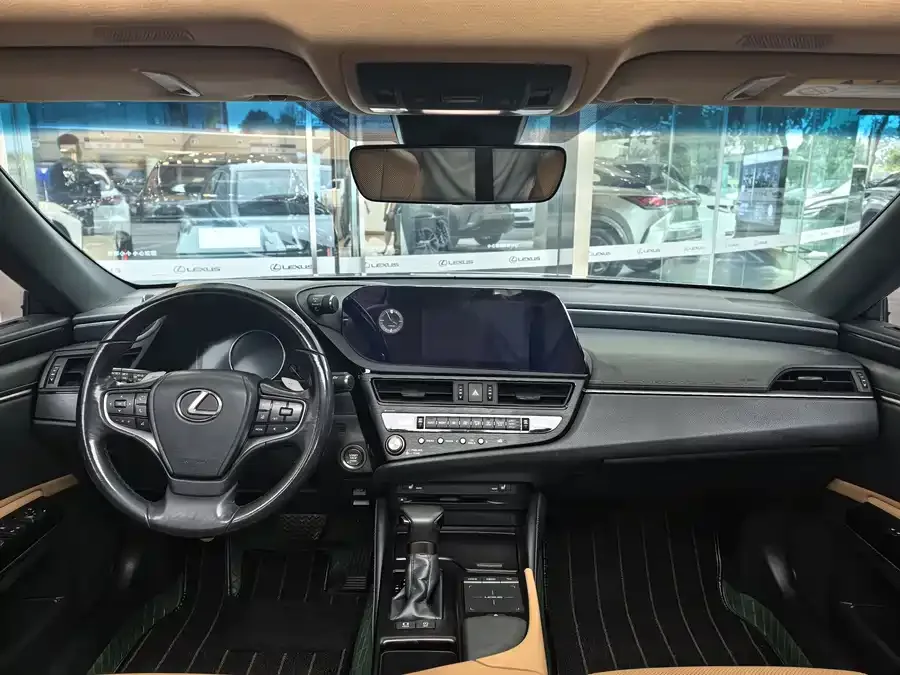 Lexus ES 2021 200 Excellence Edition 2022 — миниатюра 3