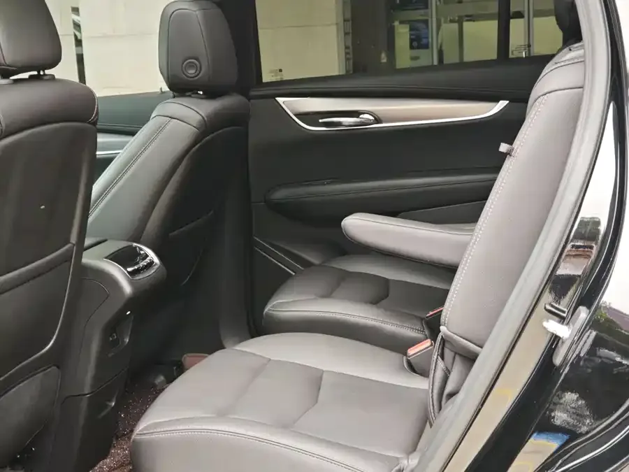 Cadillac XT6 2022 2.0T 6-seat 4WD Fashion Edition 2022 — миниатюра 3
