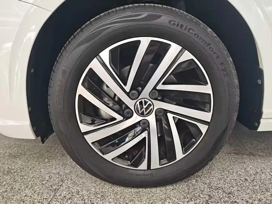 Volkswagen Lavida Lavida 2024 300TSI DSG Starry Sky Leading Edition 2024 — миниатюра 3