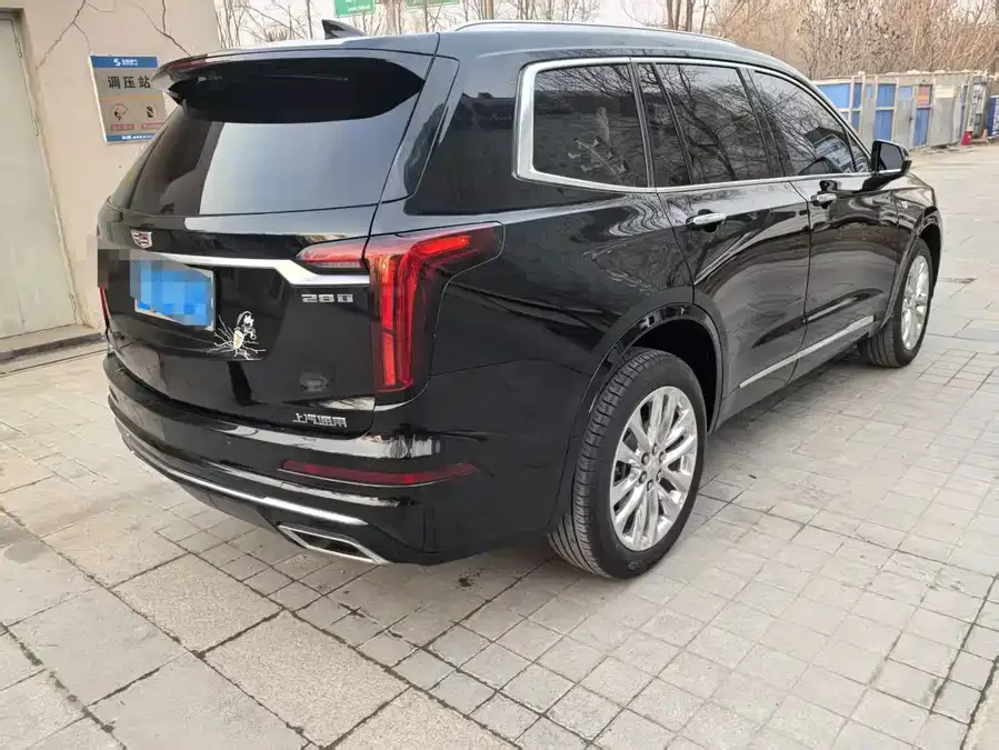 Cadillac XT6 2022 2.0T 7-seat 4WD luxury model 2024 — миниатюра 3
