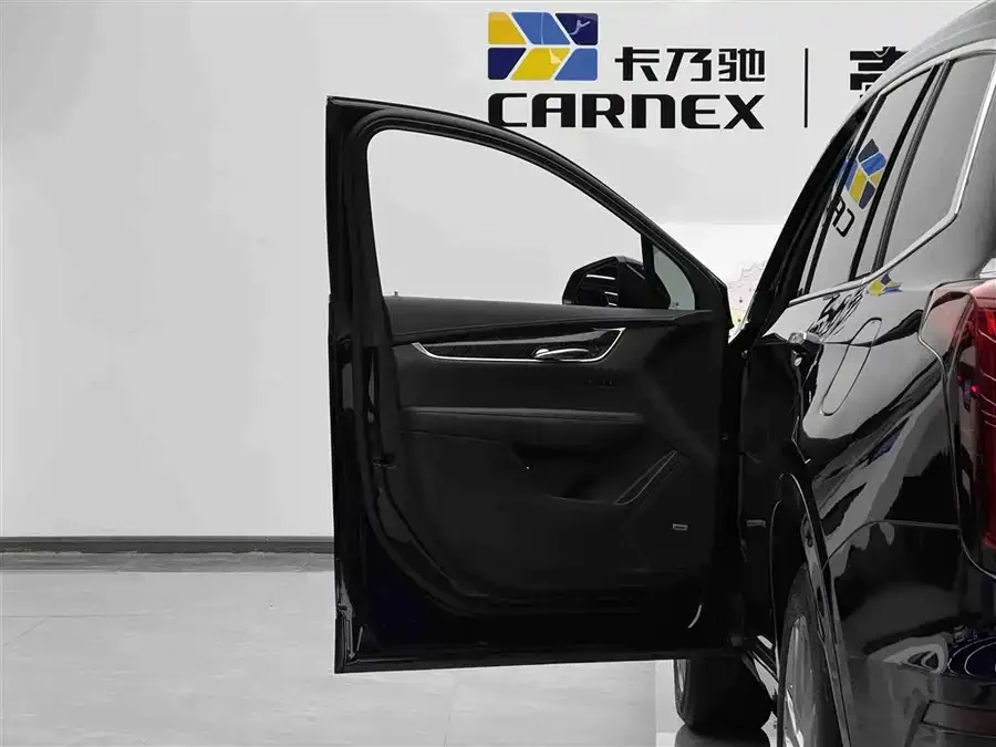 Cadillac XT6 2022 2.0T 7-seat 2WD luxury model 2022 — миниатюра 2