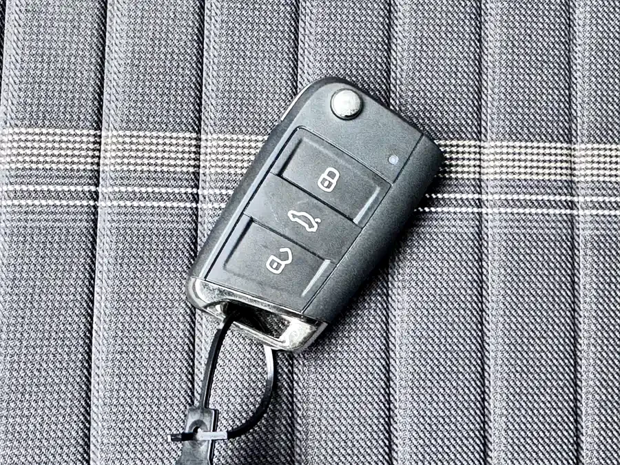 Volkswagen Lavida Lavida 2022 1.5L Automatic Vision Edition 2022 — миниатюра 4