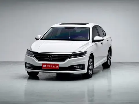 Volkswagen Lavida 2022 купить в Москве