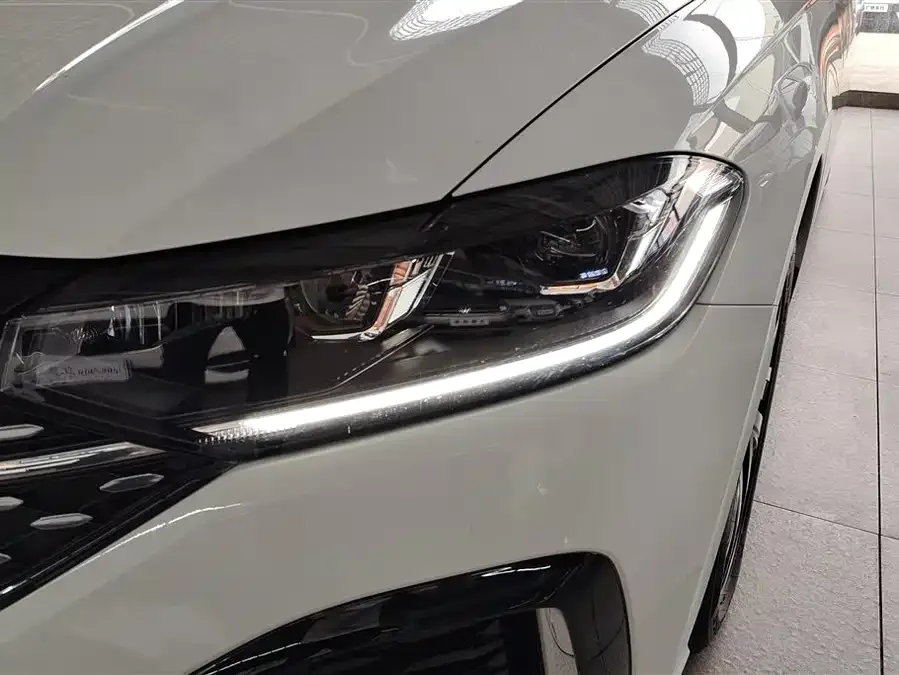 Volkswagen Lavida Lavida 2023 facelift 1.5L automatic 5 million version 2023 — миниатюра 2
