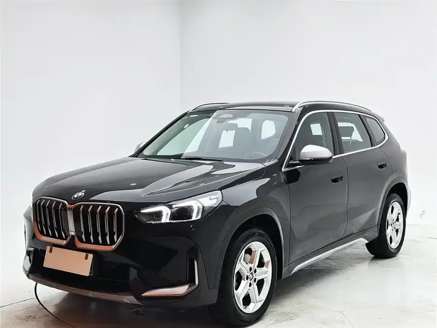 BMW X1 2023 sDrive20Li X Design Package 2023 — фото 1, купить с доставкой в Москву