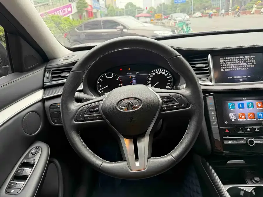 Infiniti QX50 2022 2.0T 2WD Fashion Edition 2022 — миниатюра 3