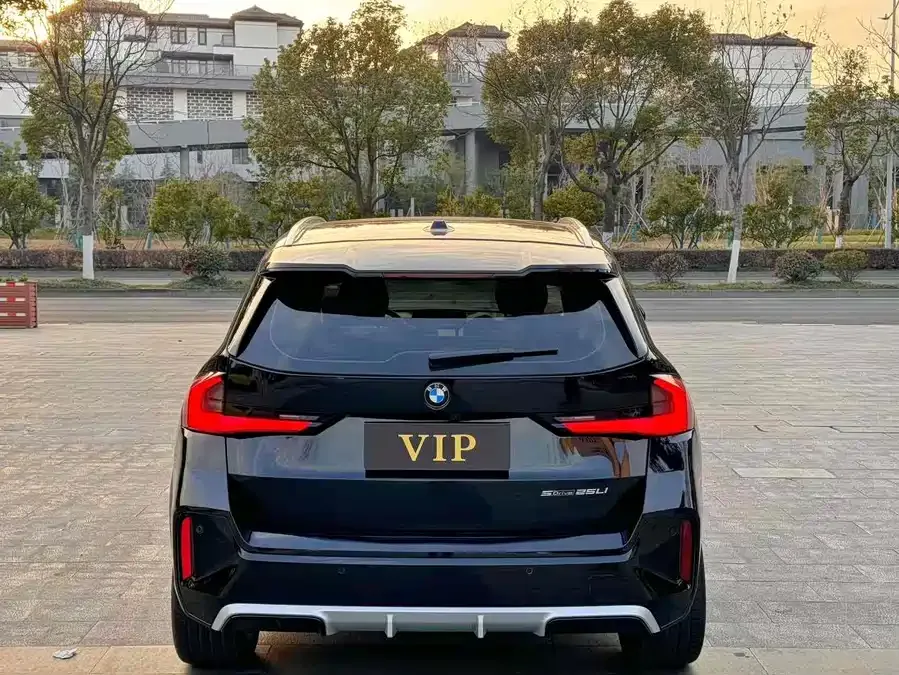 BMW X1 2023 sDrive25Li M Sport Package 2023 — миниатюра 2