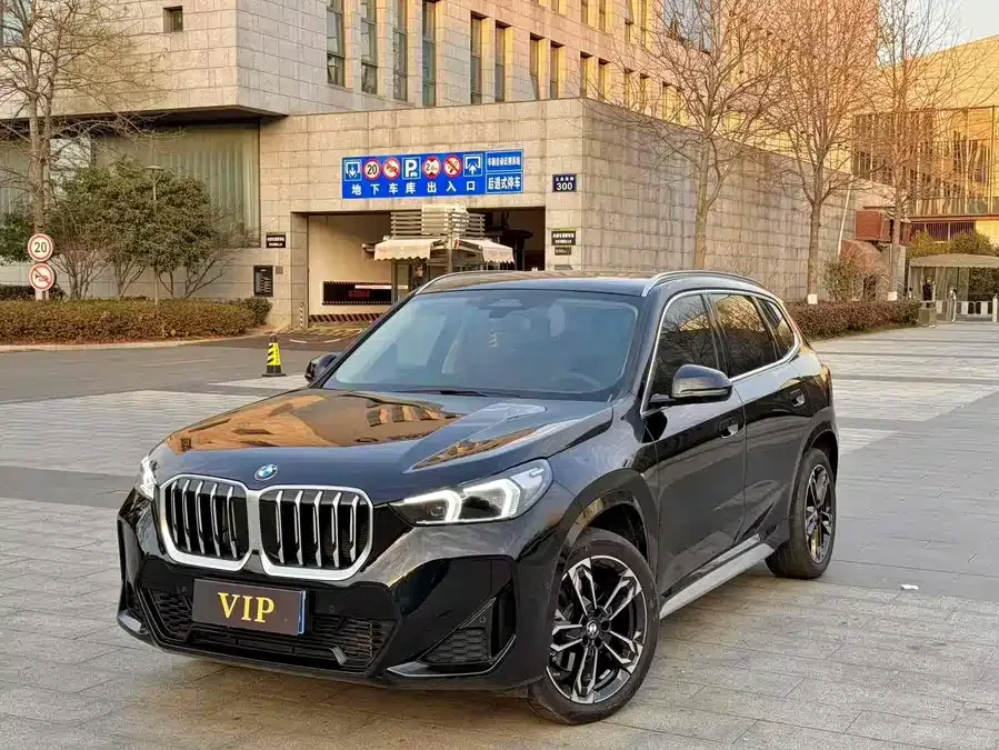BMW X1 2023 sDrive25Li M Sport Package 2023 — фото 1, купить с доставкой в Москву