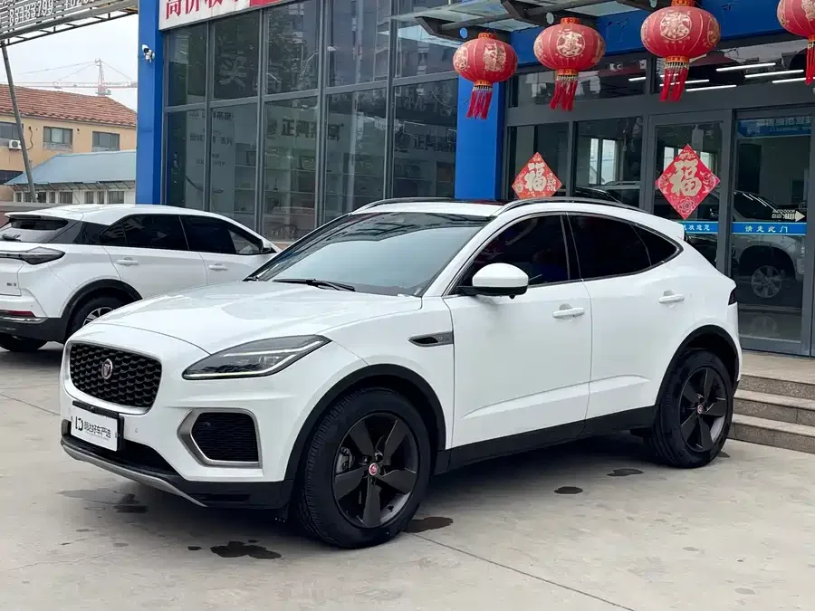 Jaguar E-Pace 2024 aggressive sports version R-DYNAMIC S 2024 — фото 1, купить с доставкой в Москву