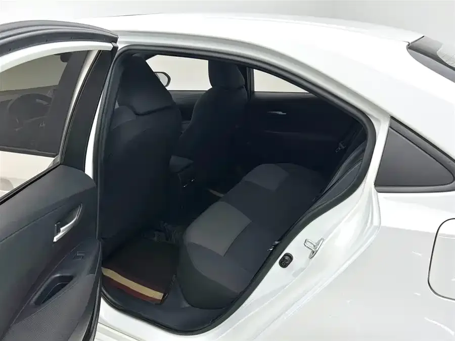 Toyota Levin 2022 Lelink 185T CVT Luxury Edition 2023 — миниатюра 3