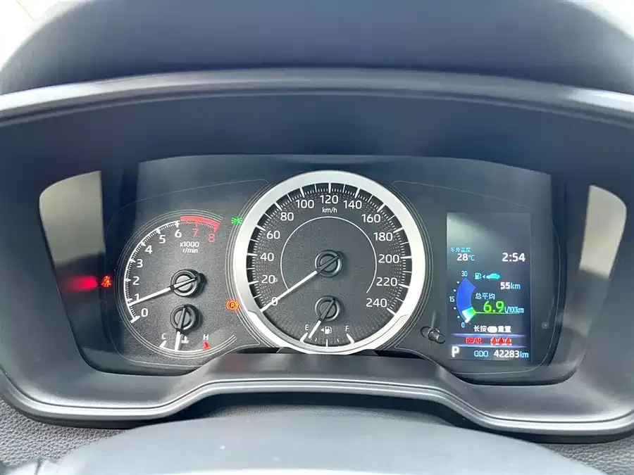 Toyota Levin 2022 Lelink 185T CVT Luxury Edition 2023 — миниатюра 4