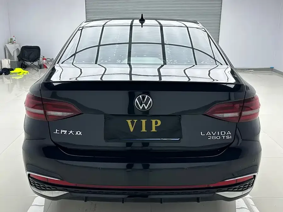 Volkswagen Lavida Lavida 2023 280TSI DSG Starry Sky Edition 2022 — миниатюра 2