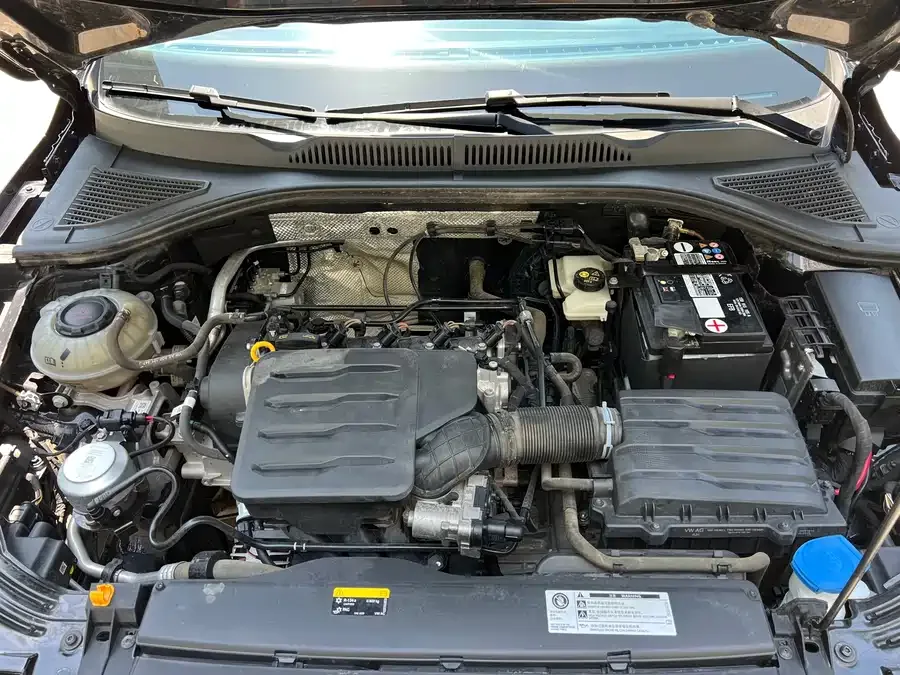 Volkswagen Lavida Lavida 2023 1.5L Automatic 5 Million Edition 2023 — миниатюра 2