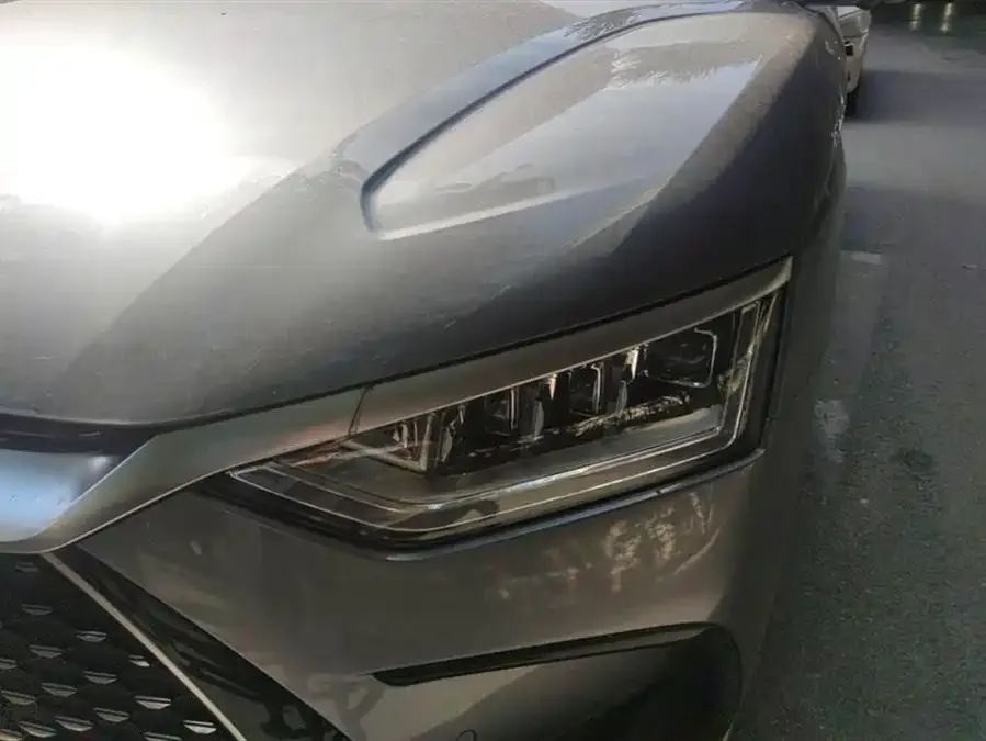 BYD Second-hand Han 2023 DM-i Champion Edition 121KM Premium Edition 2023 — миниатюра 2