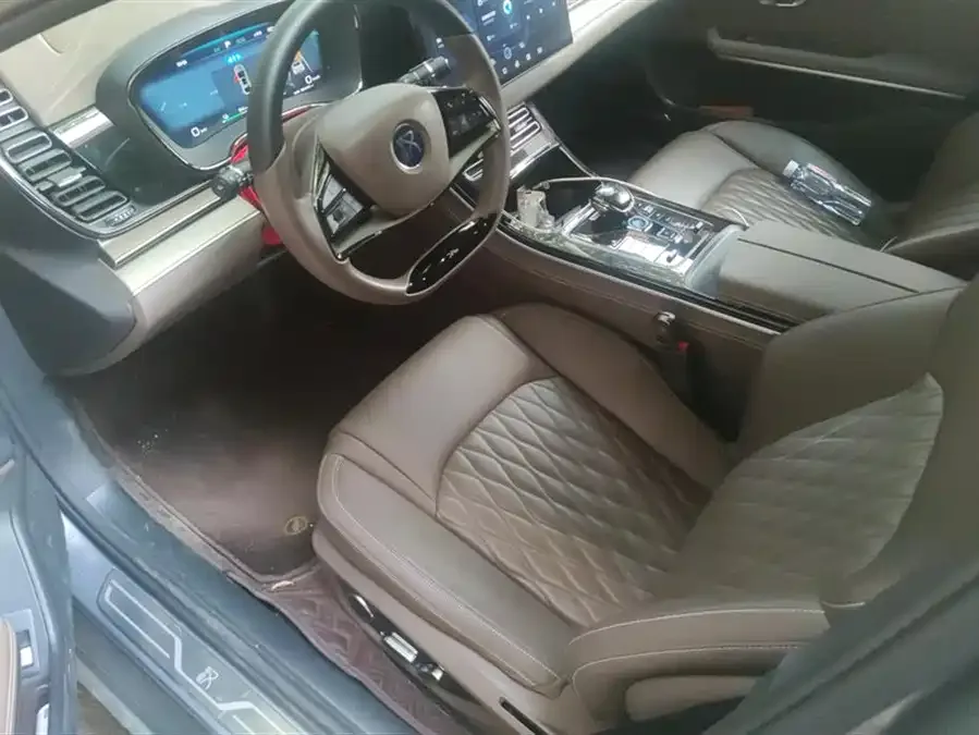 BYD Second-hand Han 2023 DM-i Champion Edition 121KM Premium Edition 2023 — миниатюра 3