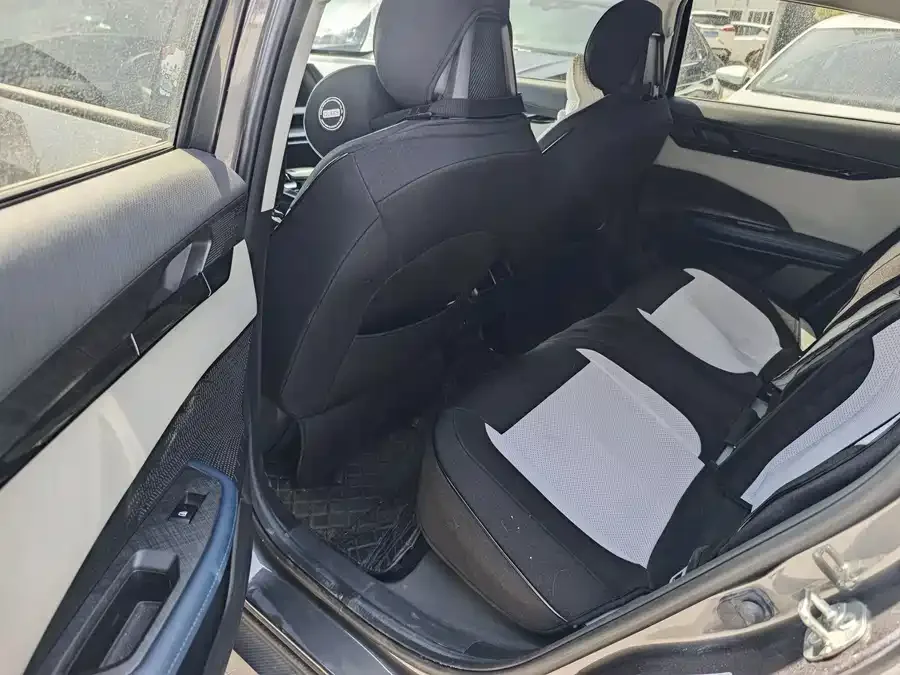 Changan UNI-V Smart Electric iDD Changan UNI-V iDD 2023 iDD 1.5T 113km Smart Cool Edition 2023 — миниатюра 5