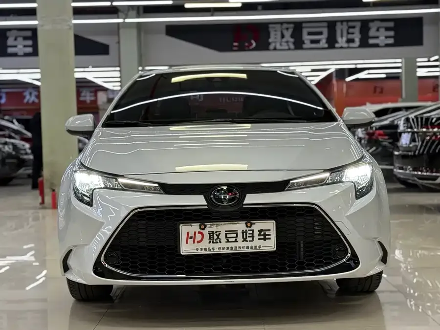 Toyota Levin 2022 Lelink 185T CVT Luxury Edition 2022 — миниатюра 5
