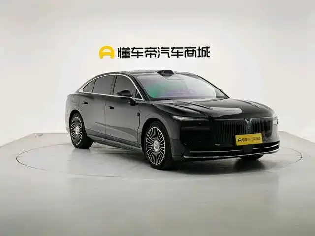 Voyah Chasing Light L Voyah Chasing Light L 2026 AWD Ultra 2025 — миниатюра 4