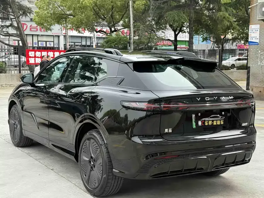 Voyah Courage Lantu Zhiyin 2024 4WD Global Edition 2025 — миниатюра 4