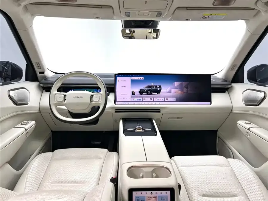 Lynk & Co 900 Lynk & Co 900 2025 2.0T Ultra 6-seater 2025 — миниатюра 3